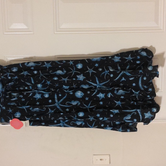 Aguabendita Women's Wrap Skirt Cover-up and Shade &  Shore Women's Bikini Top - Picture 6 of 8